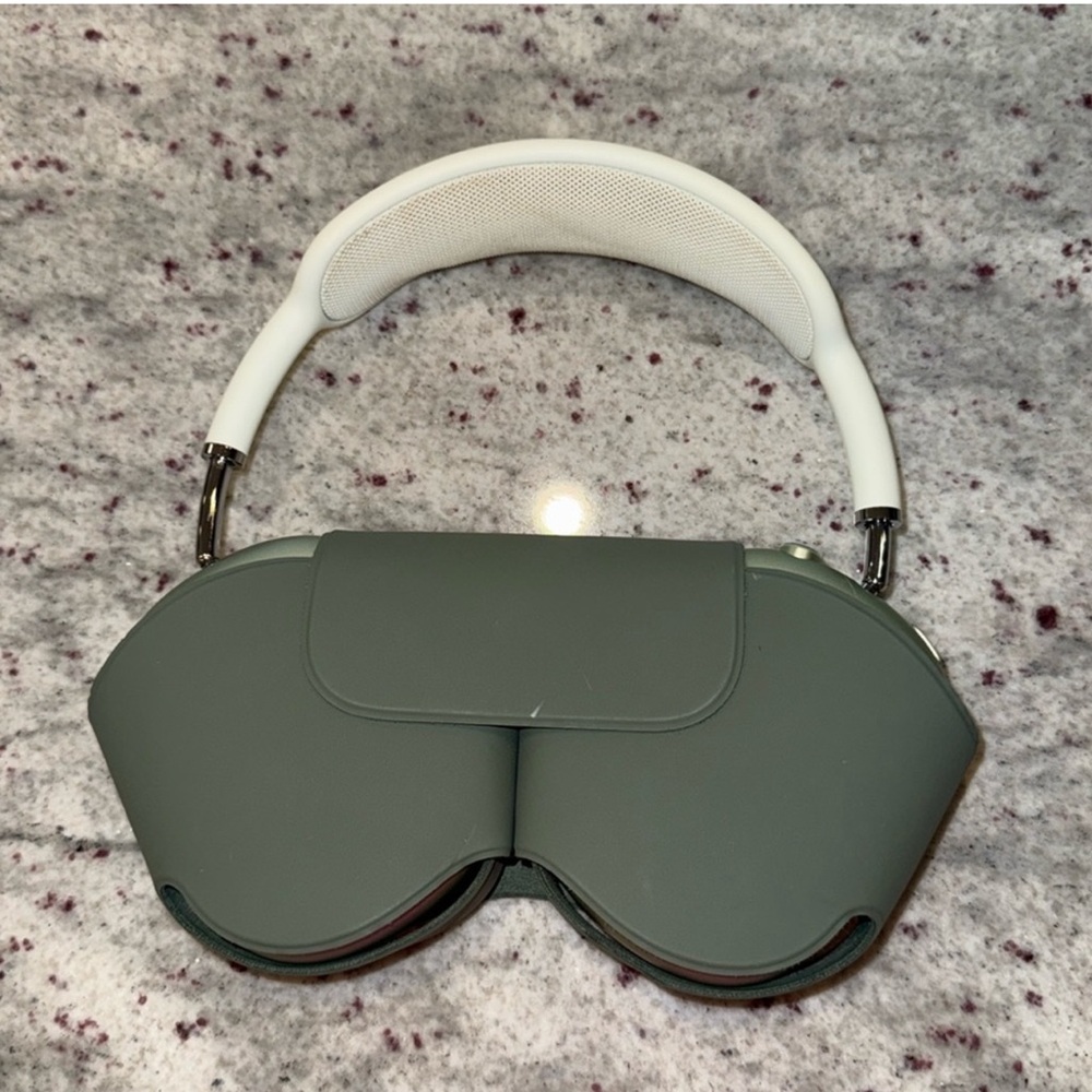 AirPod Max - Picture 6 of 11